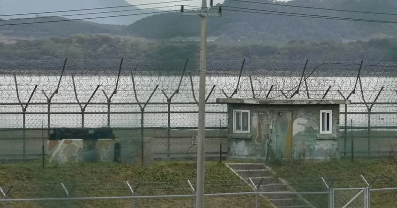 Dünyanın en tehlikeli sınırında tansiyon yükseldi: Ateş açıldı iddiası Sözcü Gazetesi
