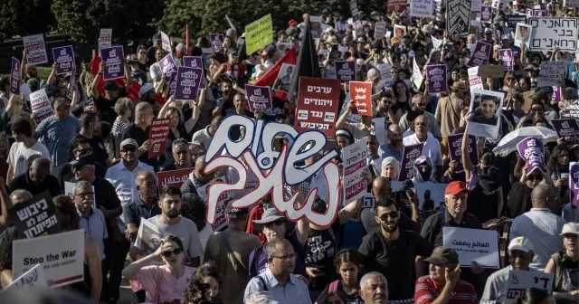 Tel Aviv de Gazze’deki soykırıma karşı protesto VİDEO İZLE