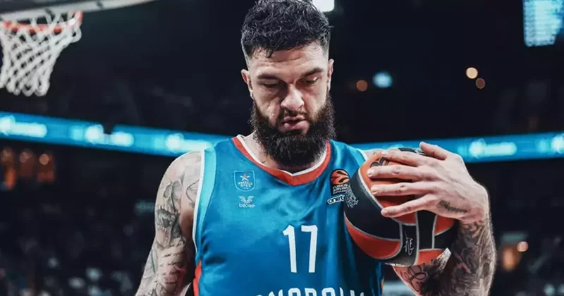 Anadolu Efes te sakatlık şoku! Fransız pivot Vincent Poirier ameliyat olacak Fanatik Gazetesi Basketbol Haberleri Spor