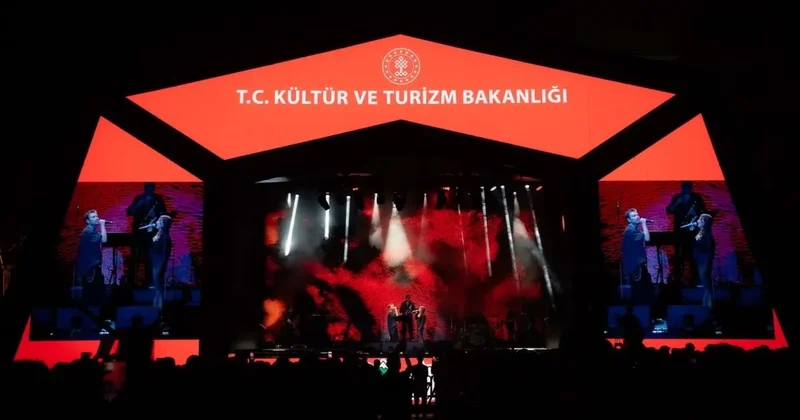 Hakkari şenlik yeri: Murat Dalkılıç’tan görkemli başlangıç