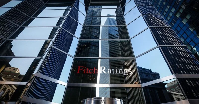 Fitch İngiltere nin kredi notunu teyit etti Para Haberleri