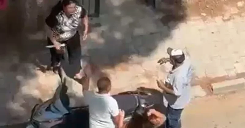 Sokak ortasında anne dehşeti: Kızını bıçakla kovaladı Sözcü Gazetesi