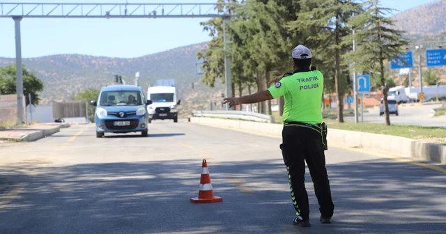 Korkuteli de trafik denetimleri sürüyor Antalya Haberleri