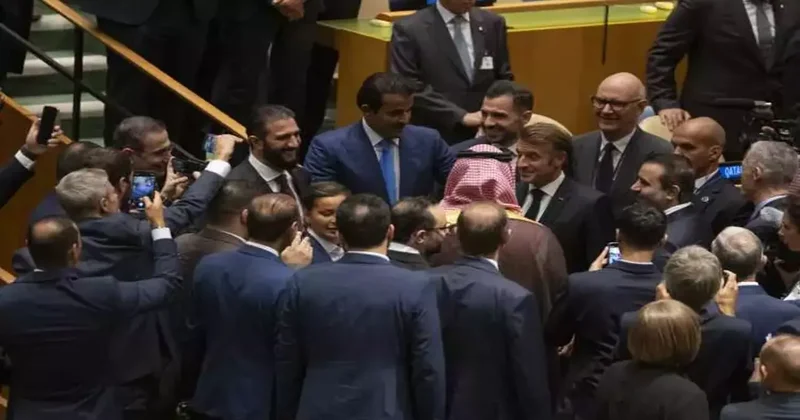 BM de tarihi anlar! Dünya kilitlendi! Dikkat çeken kareler
