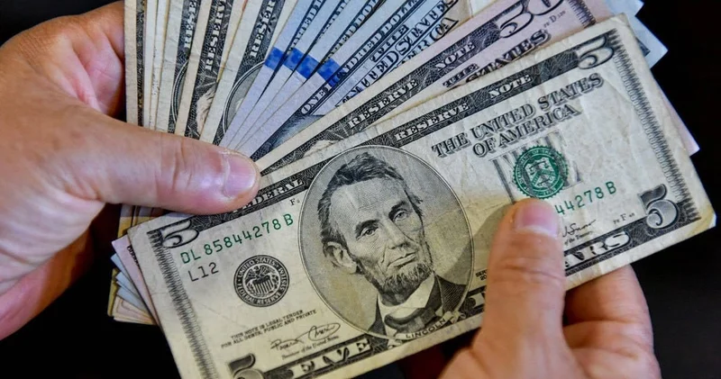 Dolar almayı düşünenler dikkat!