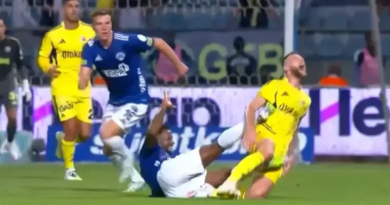 VAR kayıtları açıklandı! İşte Kasımpaşa Fenerbahçe maçına damga vuran pozisyon Fanatik Spor Haberleri Video