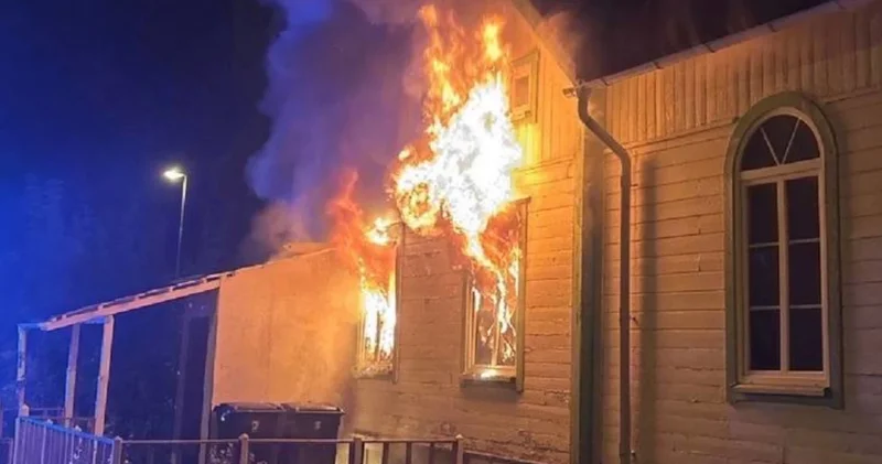 Yangın mı, saldırı mı? İsveç’te cami alev alev yandı