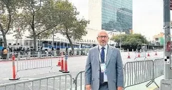 OKAN MÜDERRİSOĞLU Dolmabahçe’den New York’a olup bitenler...