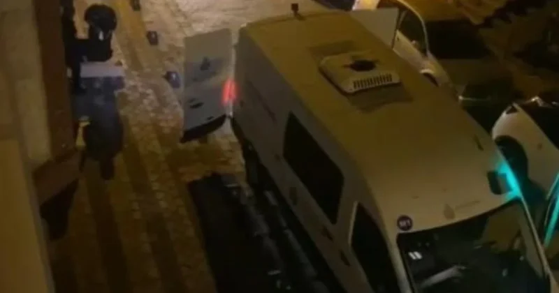 Babasının boğazını kesti kendisini ihbar etti! İstanbul da korkunç olay Sözcü Gazetesi