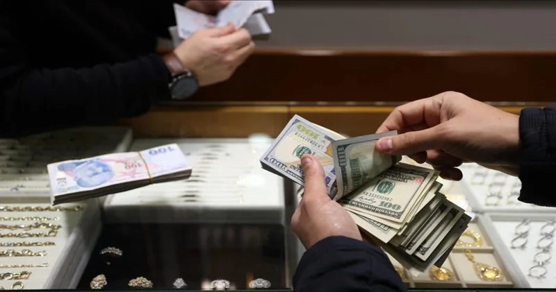 Reel sektörün devasa açığı sürüyor kur riski yüksek