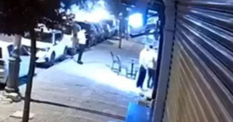Avcılar’da ATM ye kirayı yatırdı onay tuşuna basmadı, yoldan geçen parayı alıp gitti