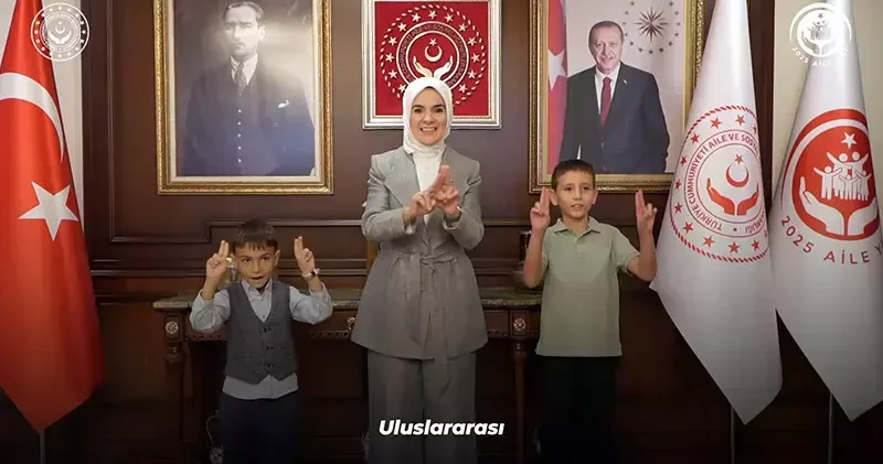 Bakan Göktaş tan Uluslararası İşaret Dilleri Günü mesajı