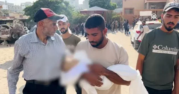 İsrail in kıtlığa sürüklediği bebeklerden 3 ü daha hayatını kaybetti