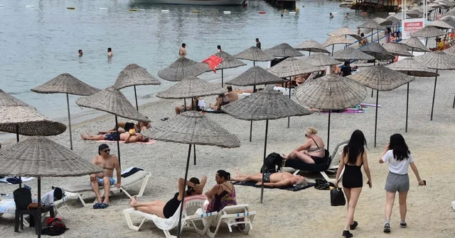 Bodrum da hava ısındı, sahiller hareketlendi Muğla Haberleri