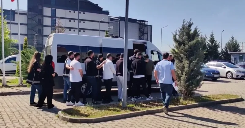 Kocaeli merkezli 4 ilde kaçak tütün ve sigara operasyonu Sözcü Gazetesi