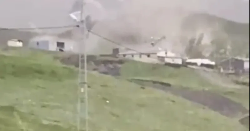 Kars ta rüzgar çatıları uçurdu! Sözcü Gazetesi