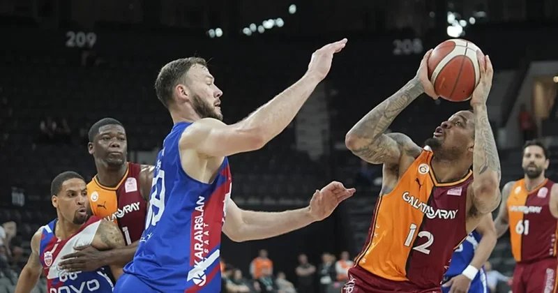 Galatasaray, basketbolda play off biletini kaptı!