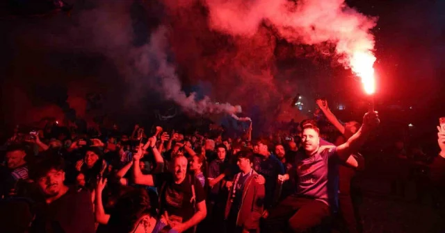 Şampiyonluk kutlamalarında olay! 39 kişi yaralandı Futbol Haberleri