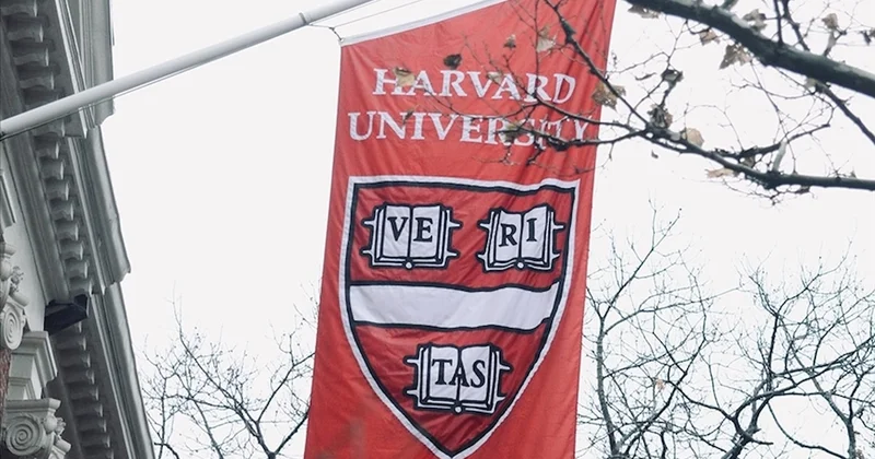 ABD de yargıç, Trump ın Harvard ın uluslararası öğrenci kabulünü engelleme kararını durdurdu Sözcü Gazetesi