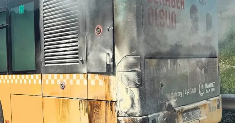 Seyir halindeki İETT otobüsü yandı