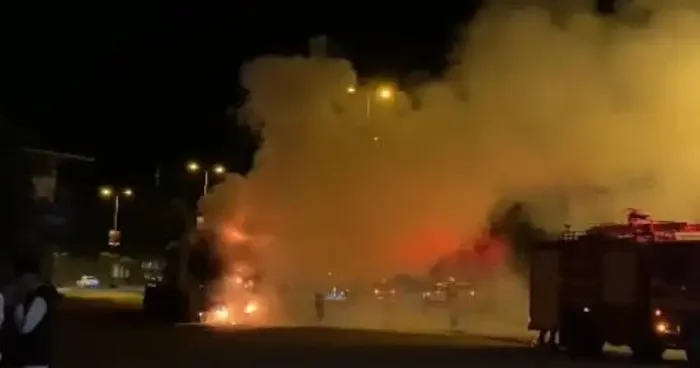 Ereğli’de seyir halindeki tır alev aldı