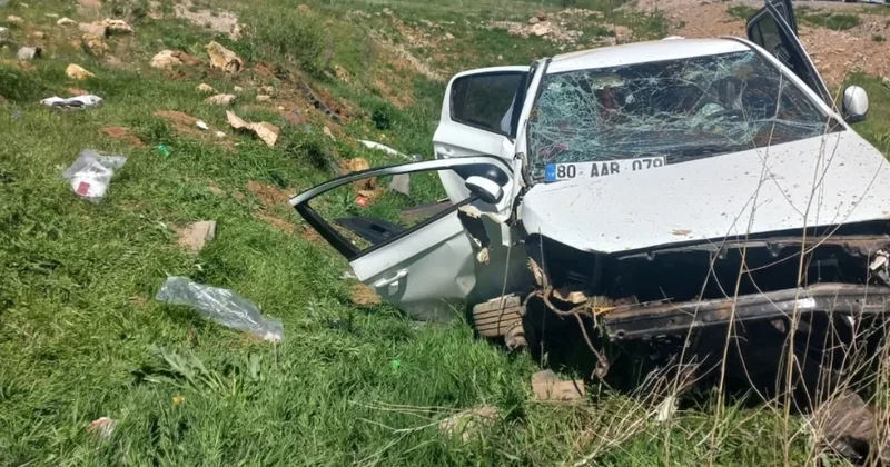 Şarampole devrilen otomobildeki baba öldü, eşi ile çocuğu yaralı Sözcü Gazetesi