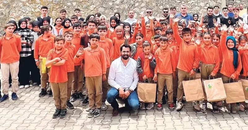Depremzede çocukların bayramlık sevinci