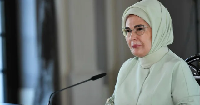 Emine Erdoğan: Aileyi dünyada yeniden hak ettiği saygın konuma yükseltebiliriz İstanbul Haberleri