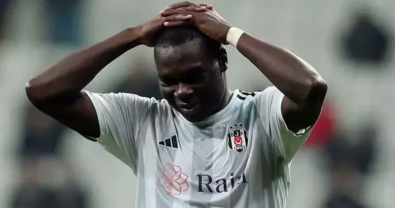 Aboubakar Beşiktaş a rakip oluyor