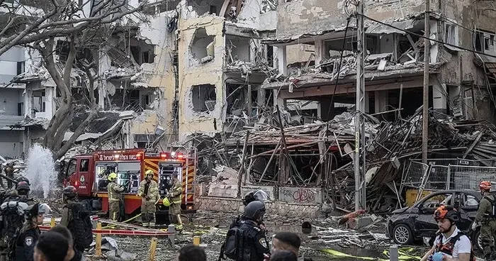 İsrail, İran ın misilleme saldırılarında bir askerinin öldüğünü duyurdu