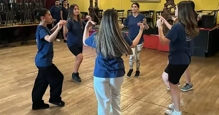 Ülkemizin her yöresinden halk oyunları Münih’te sahneye taşınıyor