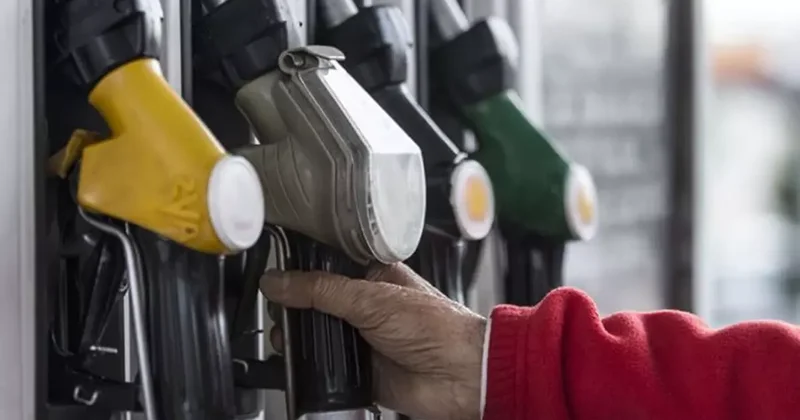 Rüzgar tersine döndü! Petrol fiyatı düştü, akaryakıta indirim bekleniyor