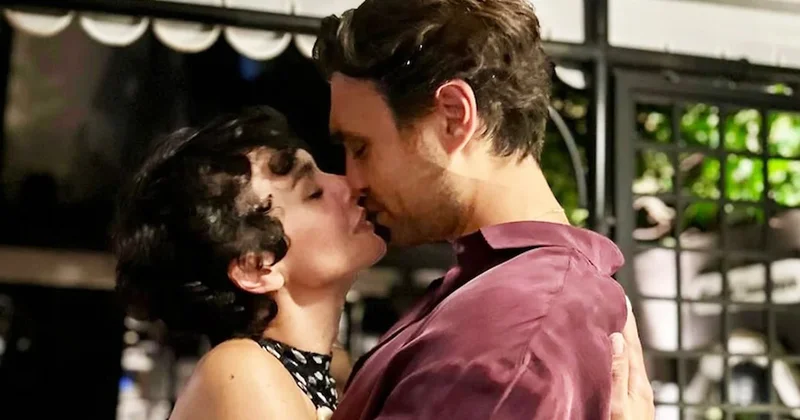 Hakan Kurtaş tan Birce Akalay a 41. yaş öpücüğü Sözcü Gazetesi