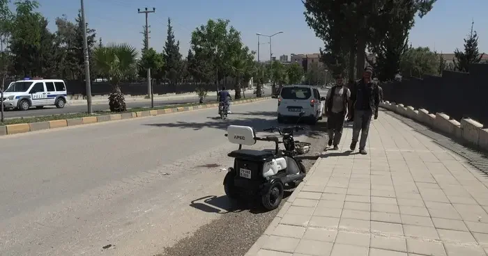 Kilis’te 3 tekerlekli motosiklet devrildi: Sürücü ağır yaralandı