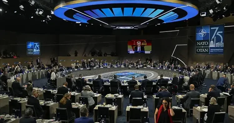 NATO Zirvesi nde gündem savunma harcamaları ve Ukrayna