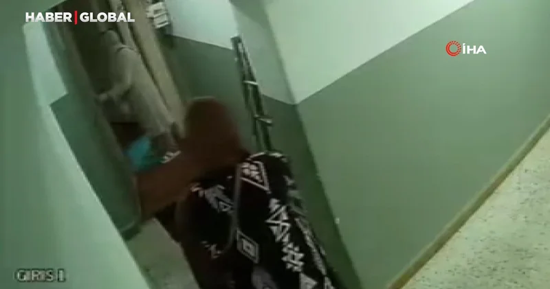 Küçükçekmece’de gündüz vakti 200 bin TL’lik altınları çalan kadınlar kamerada