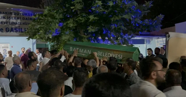 Batman da bilirkişi ekibinin otomobili, şarampole yuvarlandı: 5 ölü (5) Diyarbakır Haberleri
