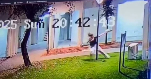 İran ın misilleme saldırısından panikle kaçan İsrailli direğe tosladı VİDEO İZLE