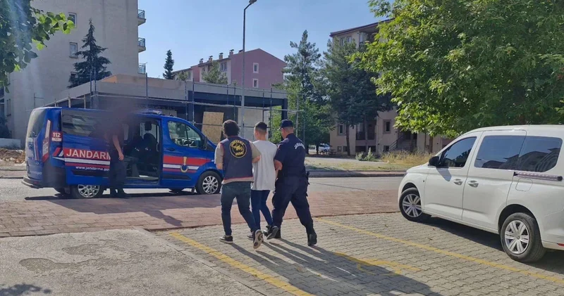 Düğün hazırlığı yapan çiftin 850 bin liralık takıları, bir çocuk tarafından çalındı