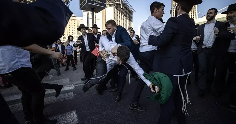 İsrail de orduya katılmayı reddeden Haredilerin tutuklanması protesto edildi