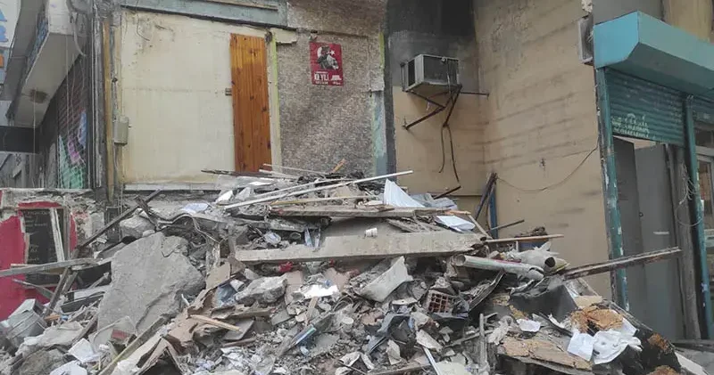 Beyoğlu ndaki patlamanın izleri gün aydınlanınca ortaya çıktı