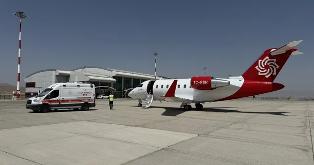 Ağrı da kalp rahatsızlığı olan bebek ambulans uçakla Ankara ya gönderildi Ağrı Haberleri