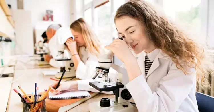TÜİK istihdam verilerine göre en kolay doktorlar iş buluyor