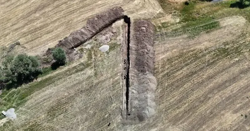 Diri fay hatları üzerinde inceleme yaparken buldu