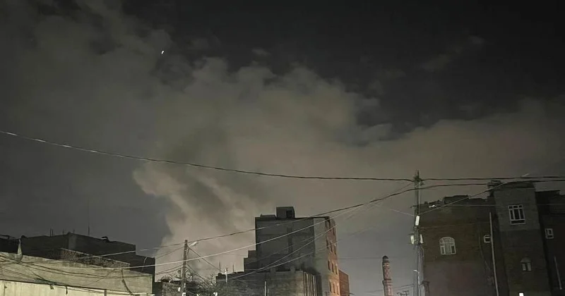 Soykırımcı İsrail Sana ya hava saldırısı düzenledi: 2 ölü