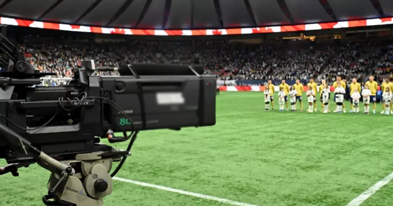 Futbolseverler aman dikkat: Almanya da Cuma maçları YouTube dan naklen yayınlanacak