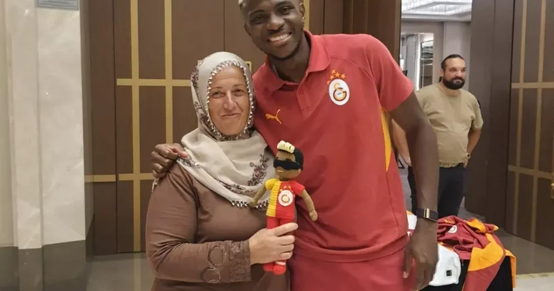 Osimhen Kayseri ye iner inmez Neslihan teyzeyle buluştu