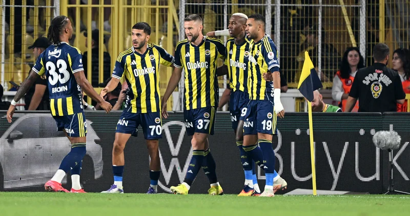 Fenerbahçe, ligdeki ilk galibiyetini aldı! Fenerbahçe Haberleri