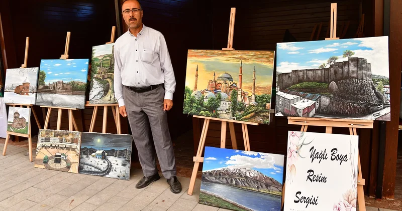Cami imamından Malazgirt Zaferi ne özel yağlı boya sergisi