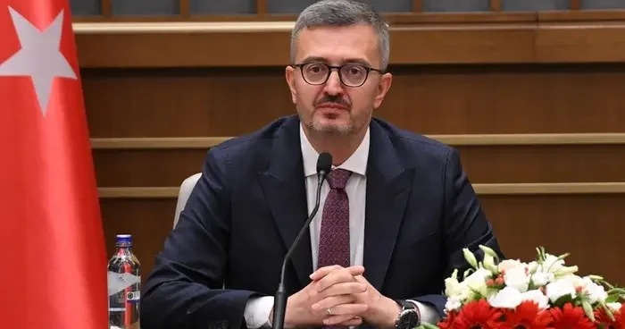 İletişim Başkanı Duran: Donanmamızın görkemli geçişi Türkiye nin Mavi Vatan’a sahip çıkma iradesini dünyaya ilan etmiştir